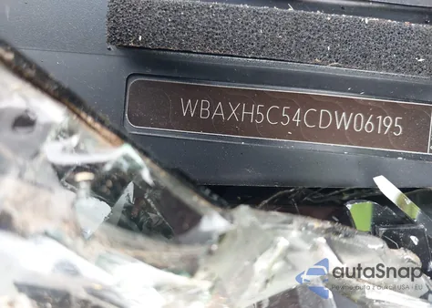 2012 BMW 528 Xi z USA, uszkodzony, nr VIN WBAXH5C54CDW06195